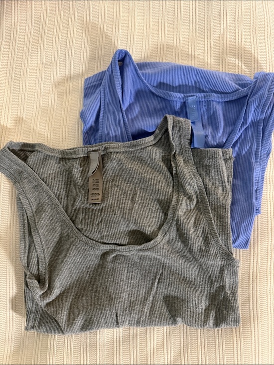 SKIMS Tops - SKIMS Scoop Neck Ribbed Tank Top Duo - Gray & Periwinkle